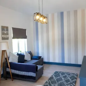 Intimate Entire Flat 9-min Walk To Boscombe Bournemouth